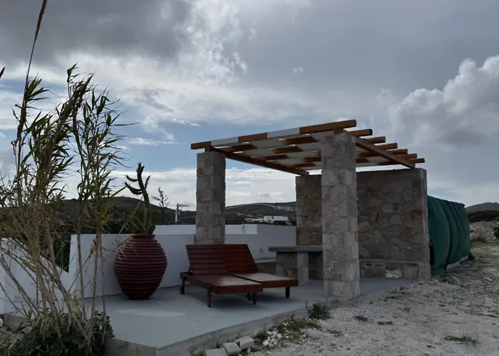 Amato Semesterbostad Mandrakia